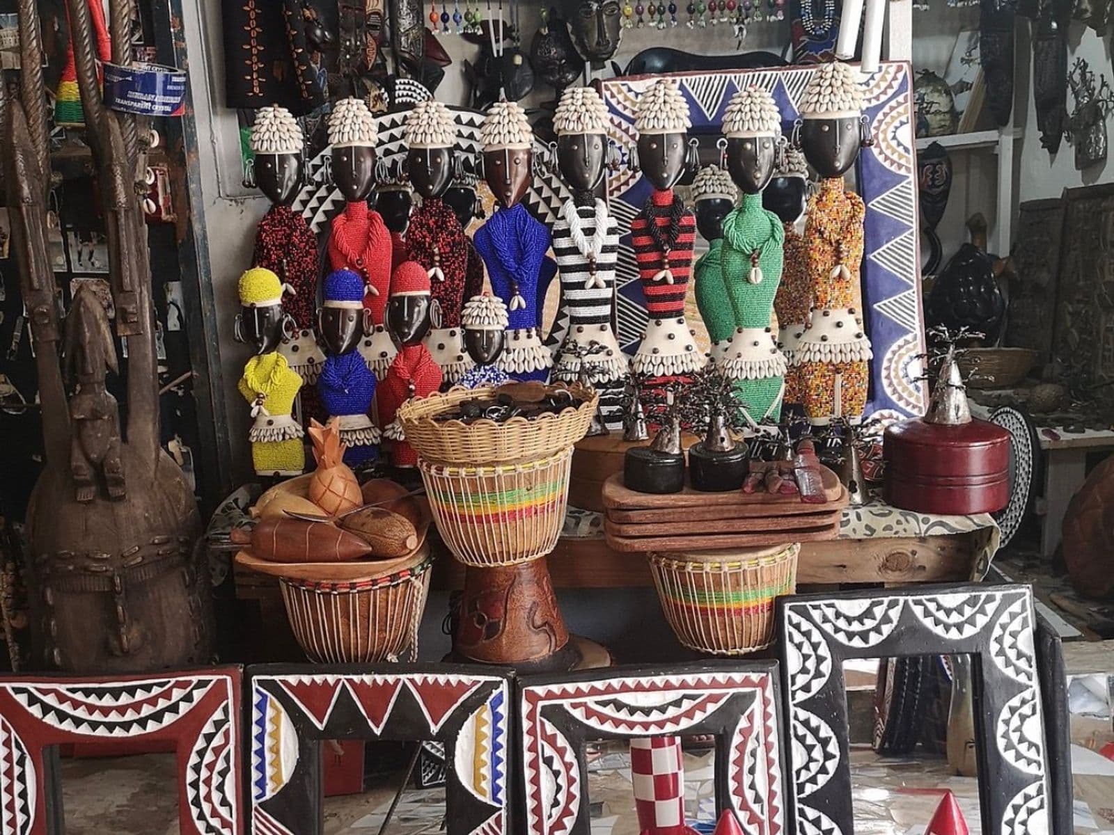Marché artisanal  de Ngaparou