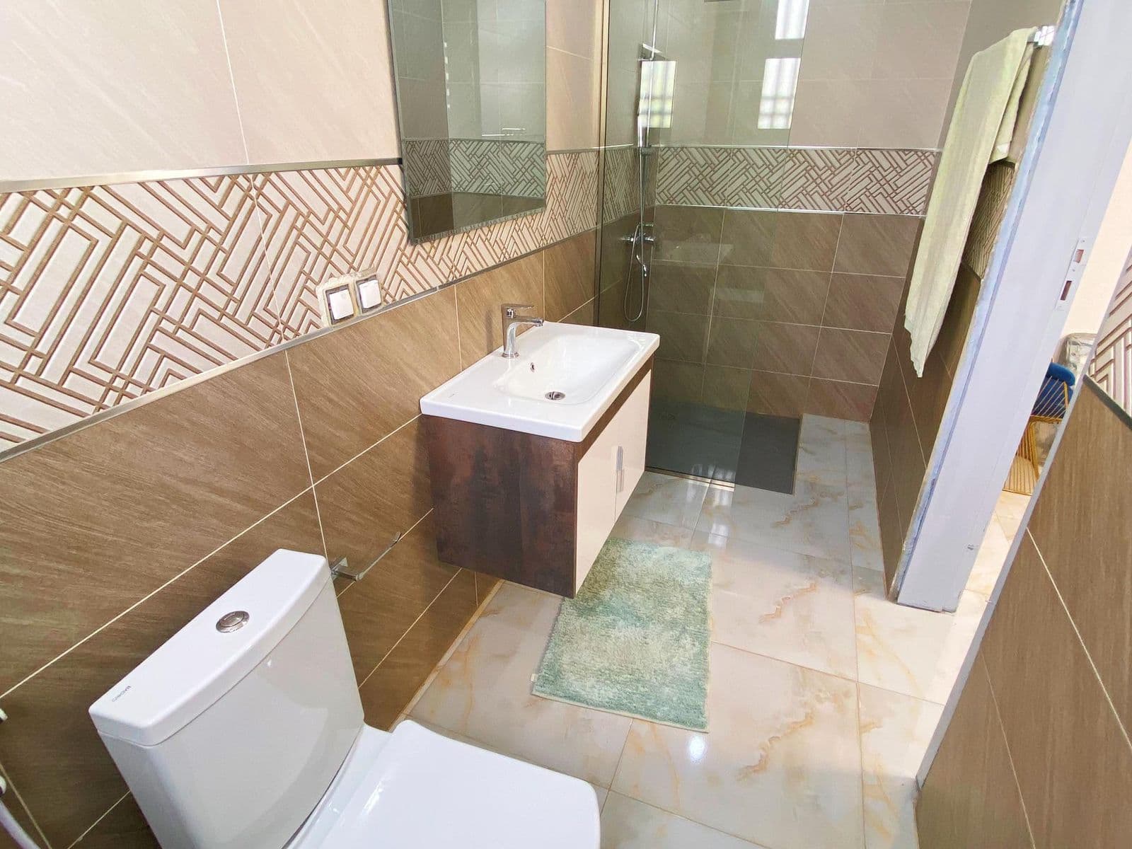 Villa neuve 4 chambres 500 m² — Ngaparou, derrière Saly Center