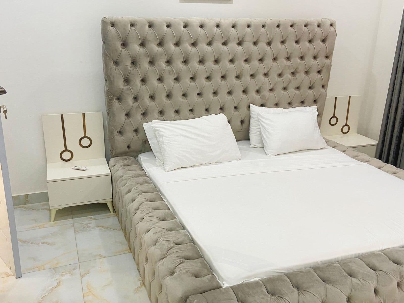 Villa neuve 4 chambres 500 m² — Ngaparou, derrière Saly Center