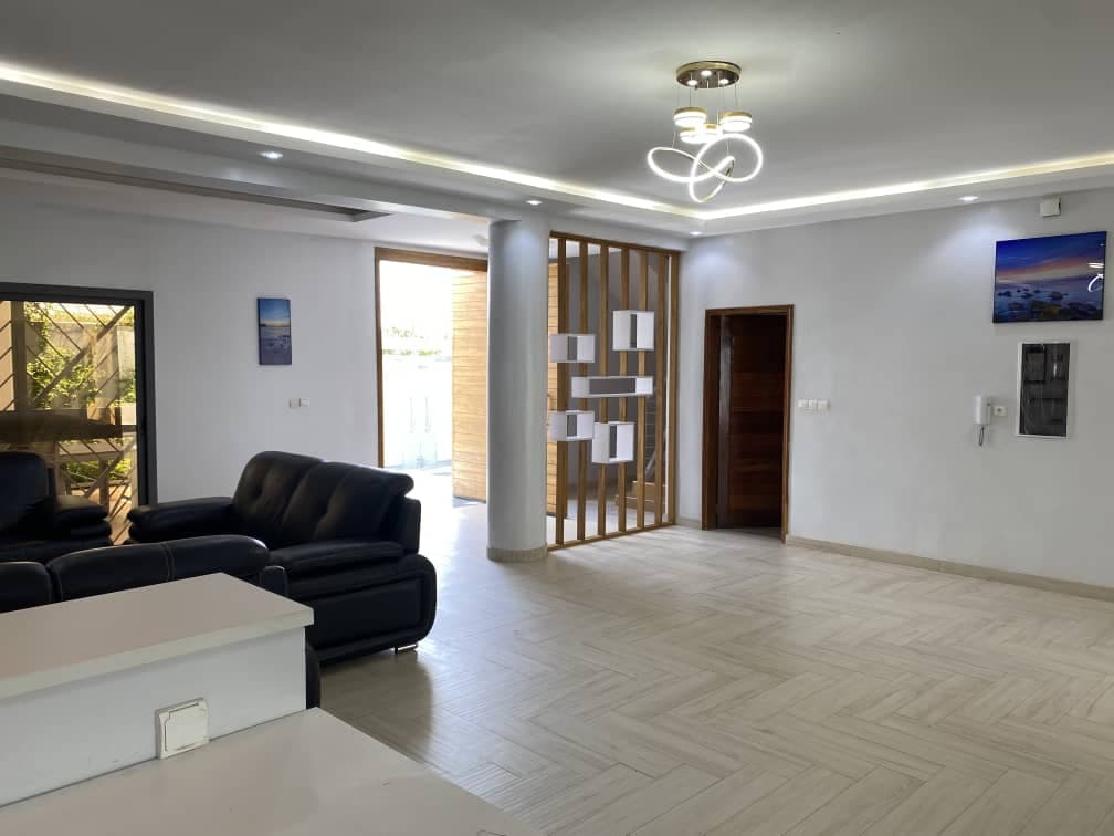 Villa 5 chambres à vendre — Somone (bail individuel)