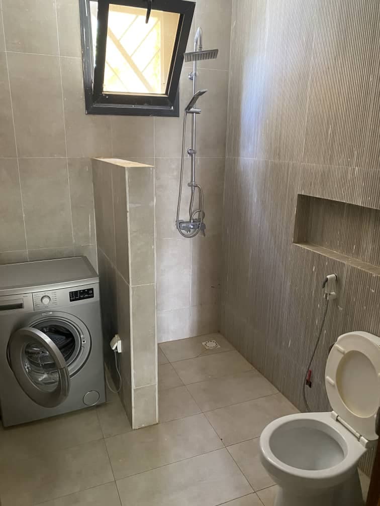 Villa 5 chambres à vendre — Somone (bail individuel)
