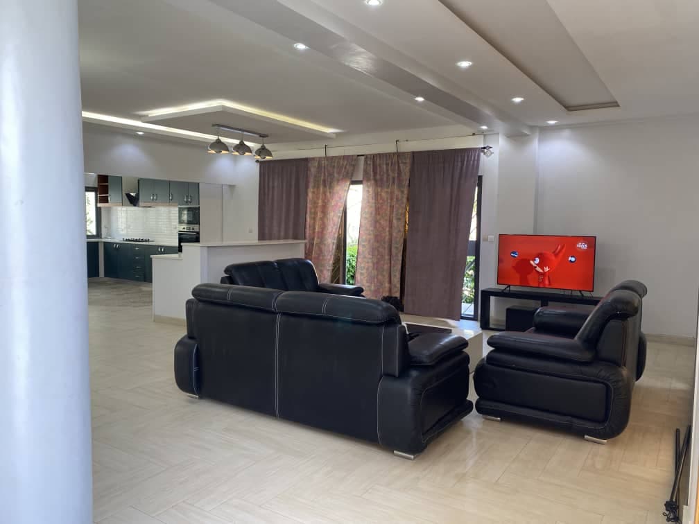 Villa 5 chambres à vendre — Somone (bail individuel)