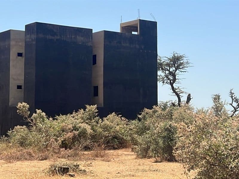Parcelle de 300 m² à Malicounda — sortie péage