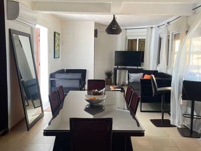 Villa pied dans l'eau 150 m² à Saly — proche du Rols
